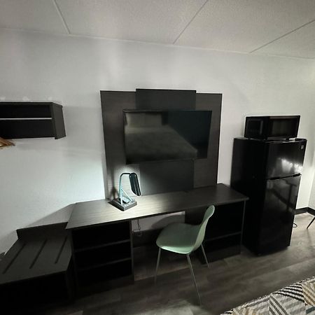 Studio 6 Suites East Syracuse Airport Exterior foto