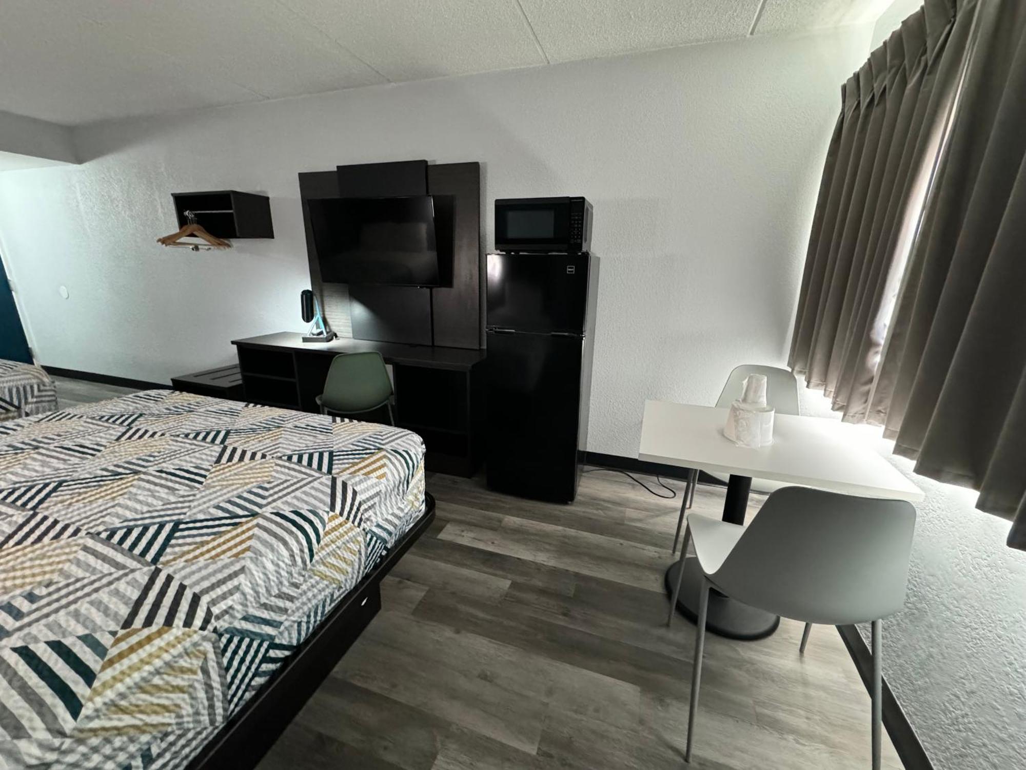 Studio 6 Suites East Syracuse Airport Exterior foto